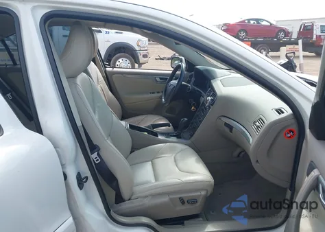 2008 Volvo S60 2.5T z USA, uszkodzony, nr VIN YV1RS592682687370